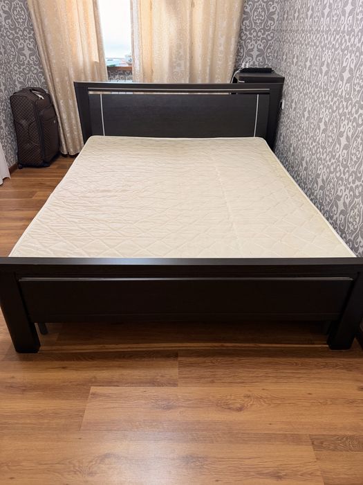 Срочно продам кровать