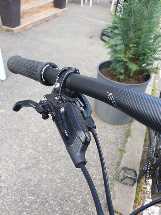 Vând bicicleta MTB/Downhill/Enduro TRANSITION SENTINEL