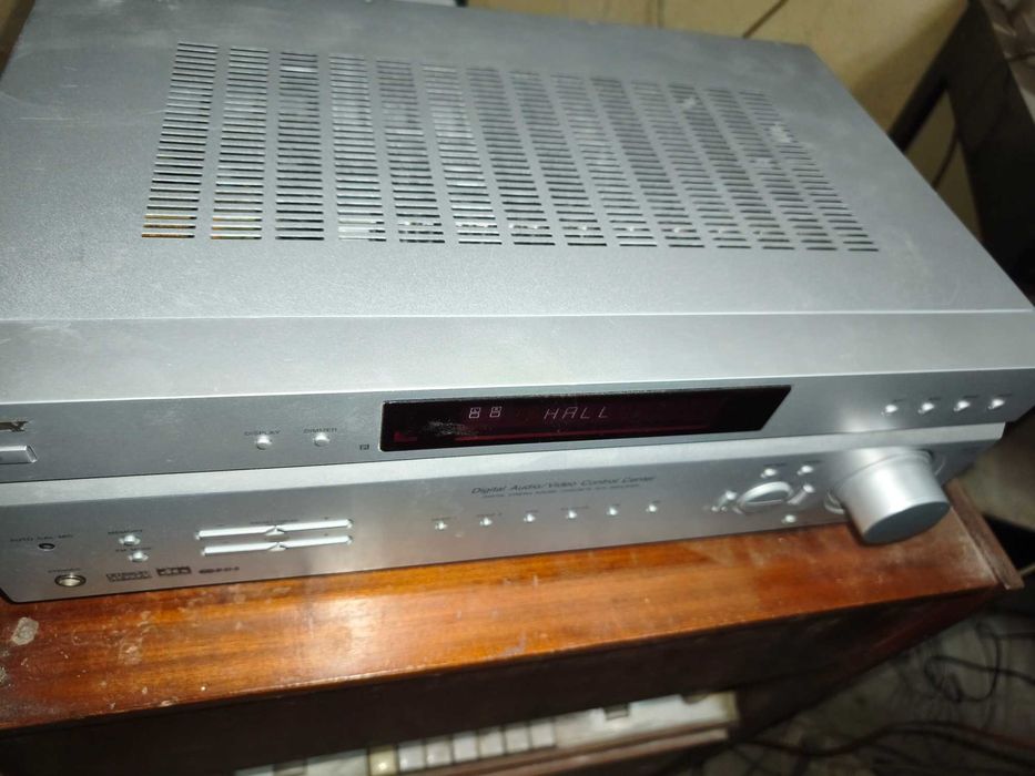 Продавам 5+1 ресивър домашно кино SONY STR k 780
