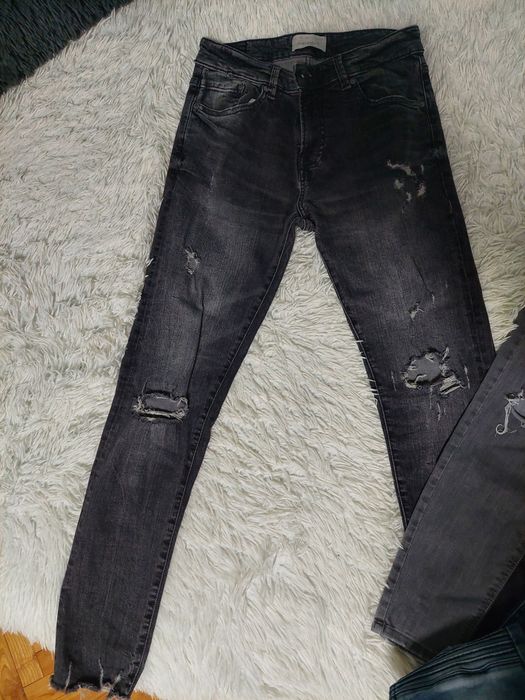 Мъжки дънки ,,С,,размер