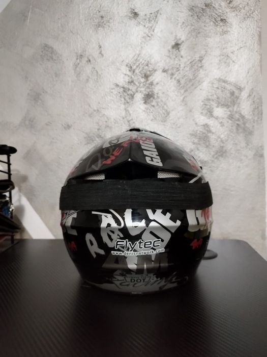 Vând casca moto cross/atv , este in stare foarte bună!