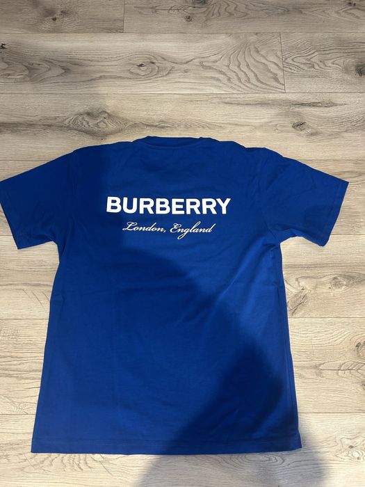 Teicou barbatesc Burberry