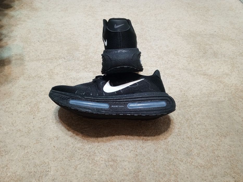 Новые легкие Nike, 43 размер