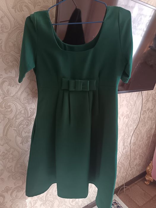 Платье короткое зелёное