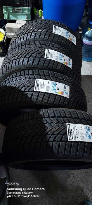 235 45 17 BRIDGESTONE Blizzak run flat