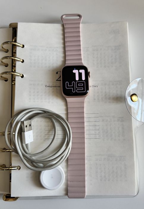 Apple watch series 4, 40 мм