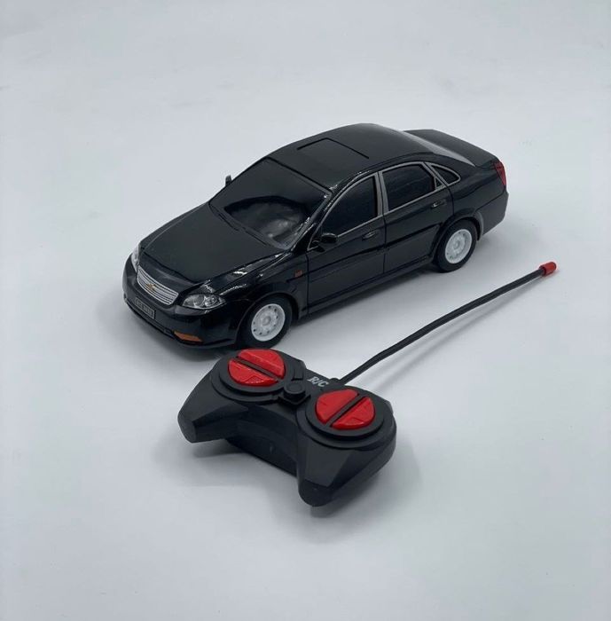 Jentra pultlik oʻyinchoq mashina