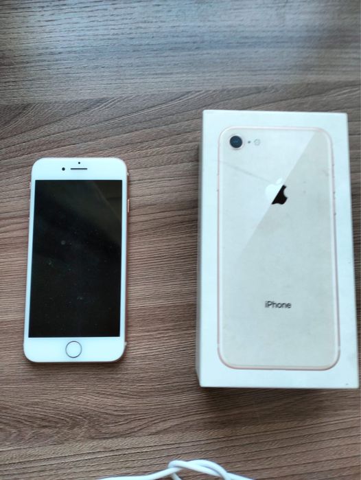 Iphone 8 ,хороший телефон