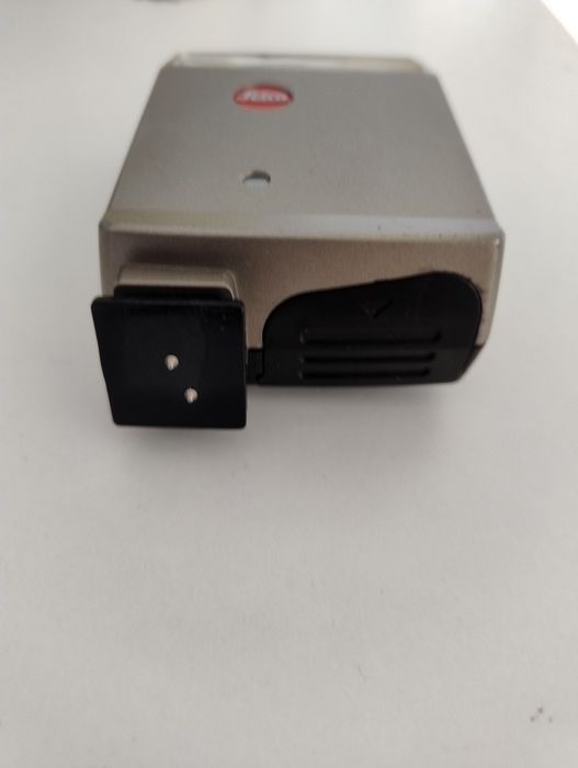 Flash Leica CF funcțional