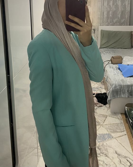 Бирюзовый пиджак