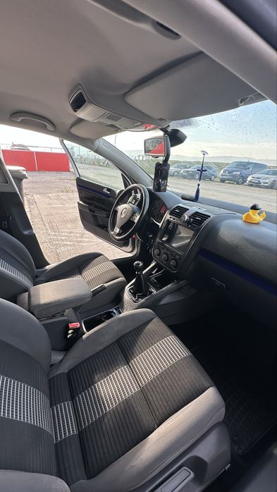 Vand golf 5 in stare perfecta de functionare