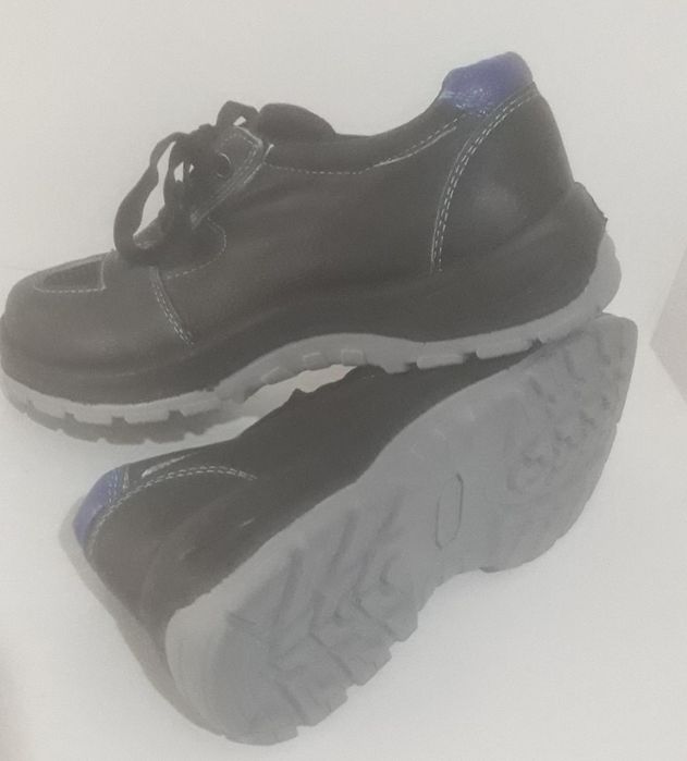 Распродажа! Ботинка богли хамма касб ходимларига мос