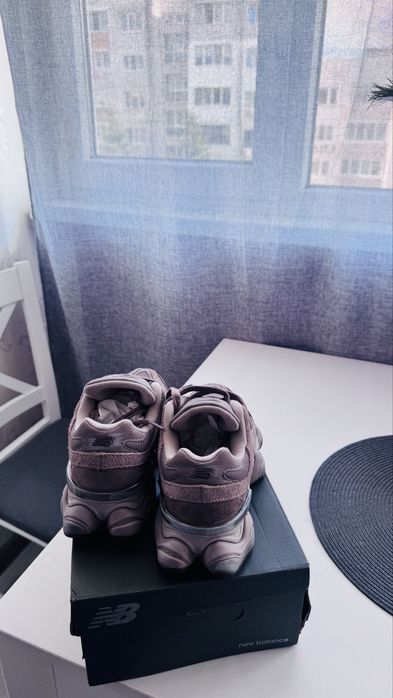 New Balance 9060 кафяви/светло кафяви/кремави