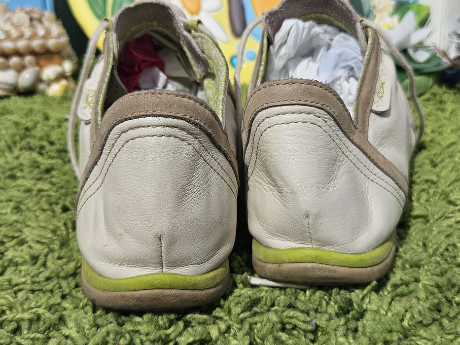 Reebok спортни обувки от кожа N38