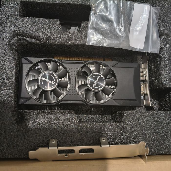 vand placa video low profile fara alimentare suplimentara