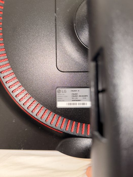 монитор LG Ultragear