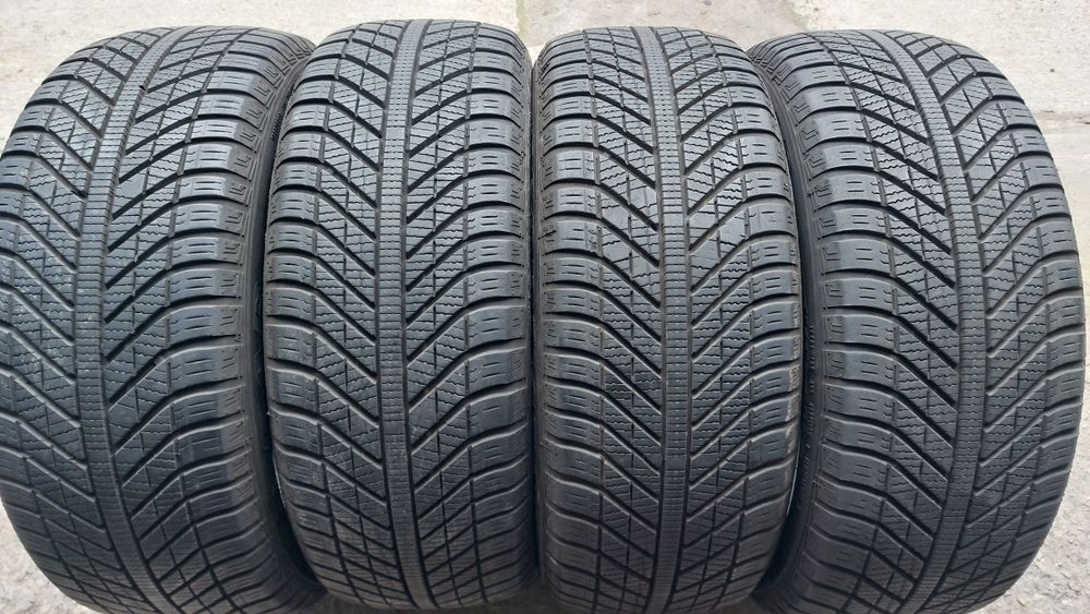 Всесезонни гуми 205/50/17 Goodyear Vector4Seasons 4 броя