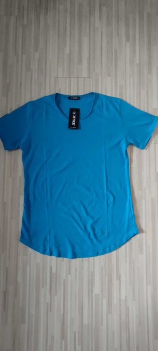 Мъжки тениски чисто нови, размер XL, само по 9.99 € за брой