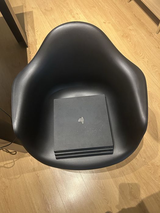 Playstaion 4 pro