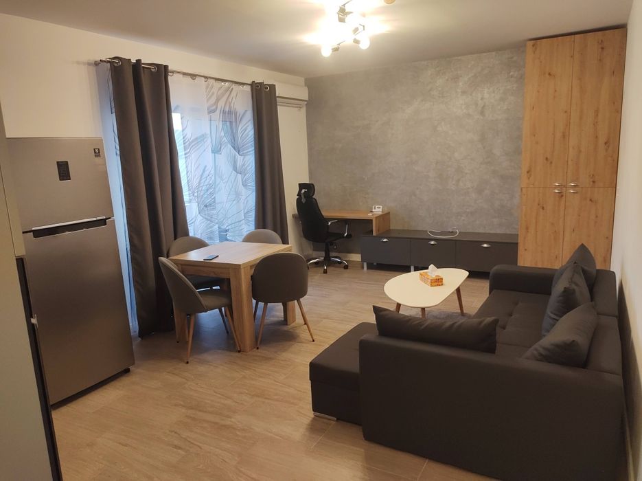 Proprietar închiriez apartament cu 2 camere