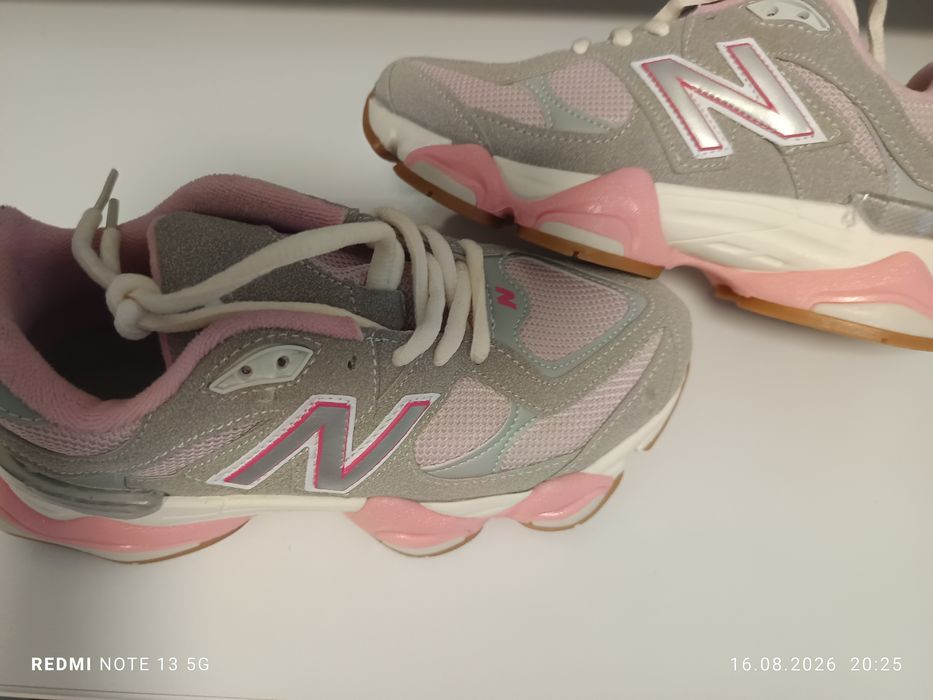Vand Adidasi new balance