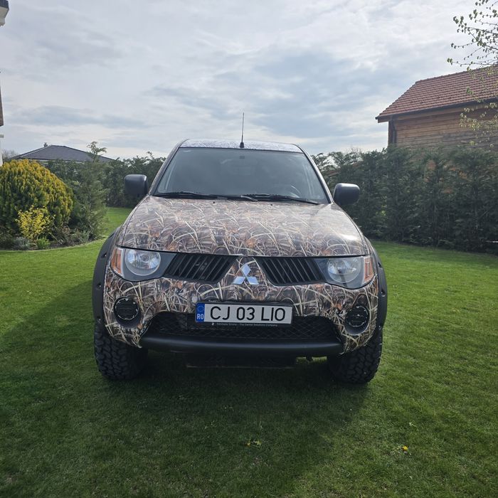 Vând Mitsubishi L200