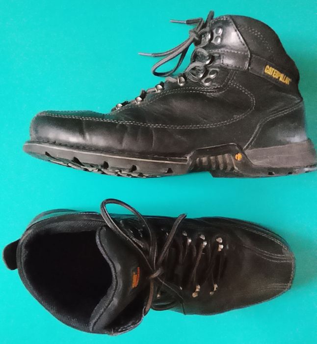 Продам мужские ботинки