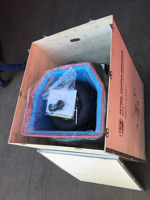 Продаем Бензиновый измельчитель веток, Модель IESUZ CS-420CC.