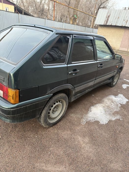 Автомобиль ВАЗ 2114