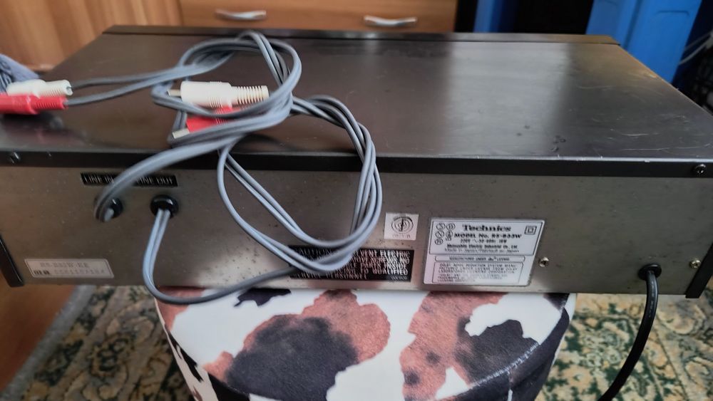 Linie Technics amplificator plus deck