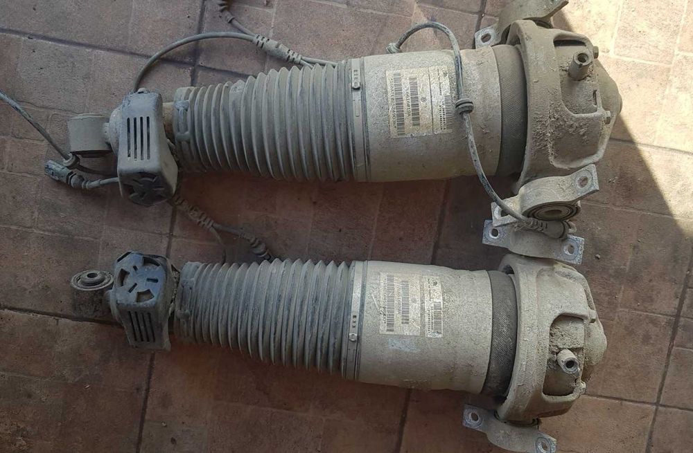 Dezmembrez VW Touareg 7L 30 Caseta directie Diferential ECU Capota usa