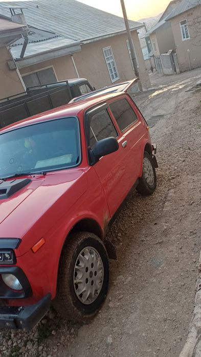 Хама жойи ишлайди салон зур матор янги  коробка янги балонлари янги