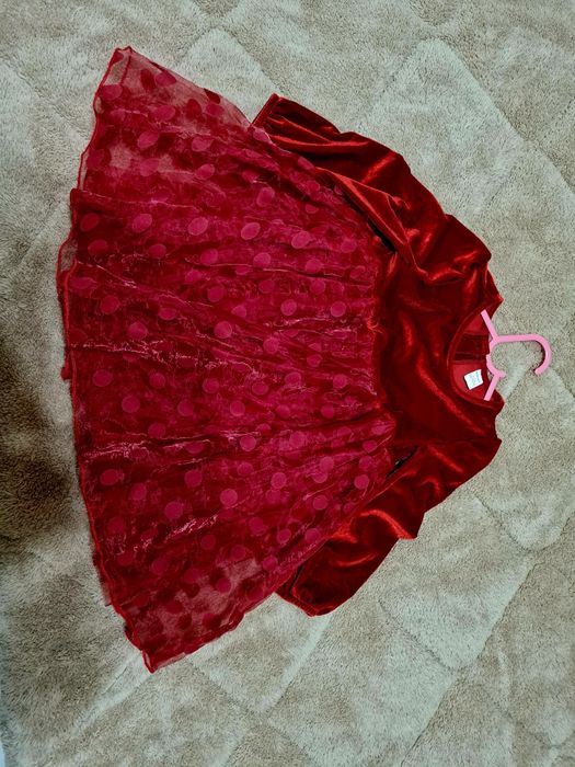 Детска рокля за момиче размер 104/110 нова