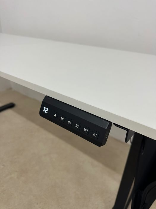 Електрическо регулируемо бюро SONGMICS 160 x 60см, функция памет с 4 нива, USB-C порт