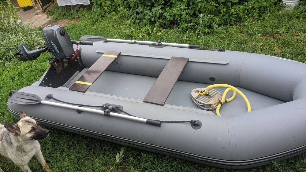 Лодка ПВХ с мотором