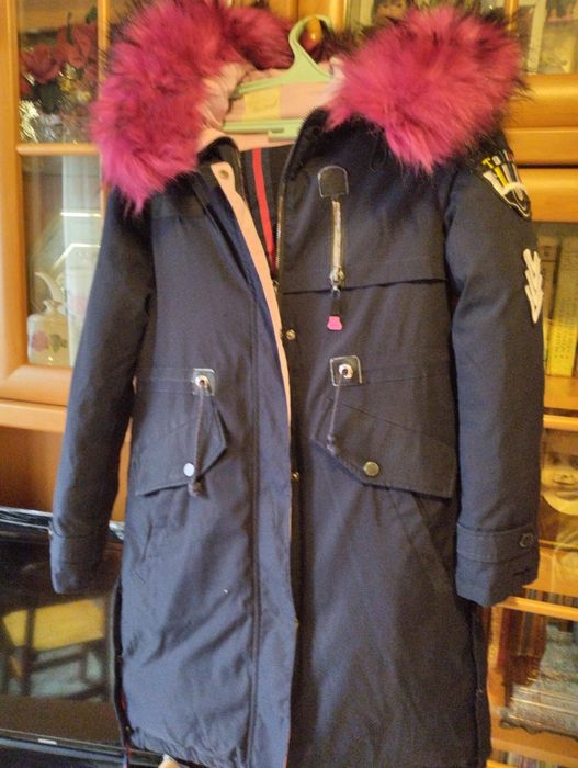 Пуховик для девочки .