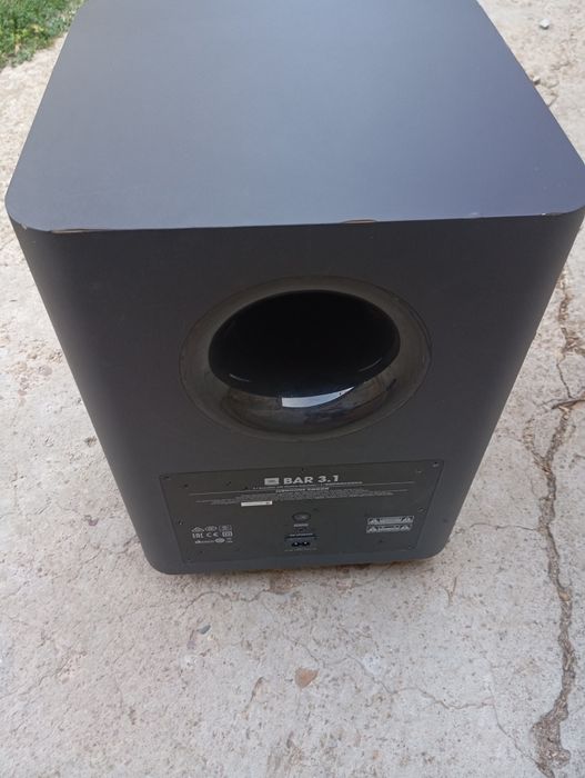 Субуфер JBL 3.1 активен