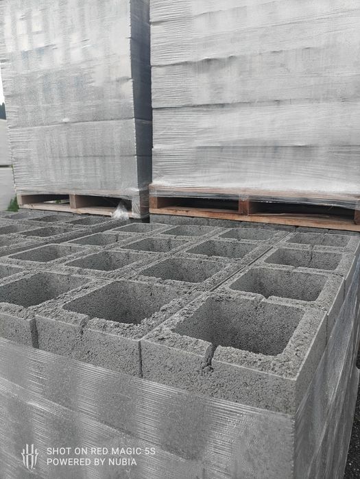 Bolțari pentru stâlpi de gard