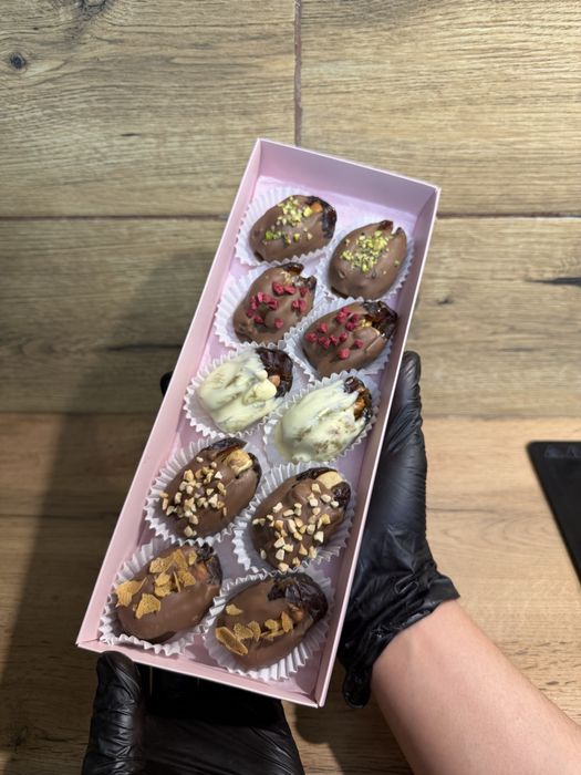 Финики в шоколаде