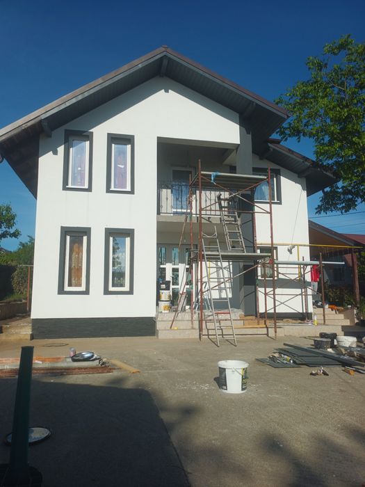 Executăm lucrări constructii.