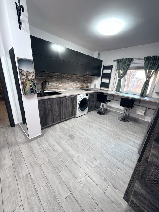 proprietar, inchiriez apartament 3 camere in zona Tei-Maica Domnului, loc parcare inclus