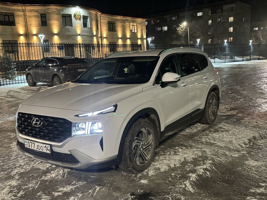 Продам хундай сантафе 2022 года