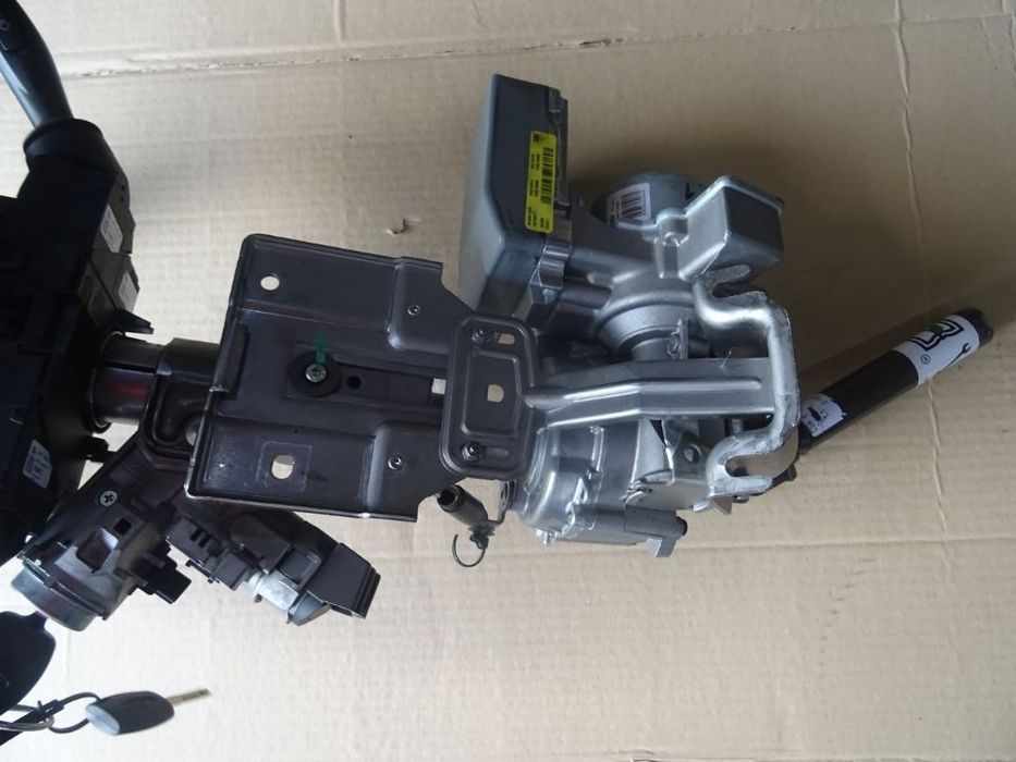 Vand Coloana de Volan Ford Fiesta din 2011 volan pe stanga cod: 8v513c529kg