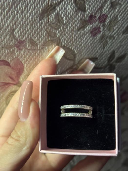 Продам кольцо Pandora