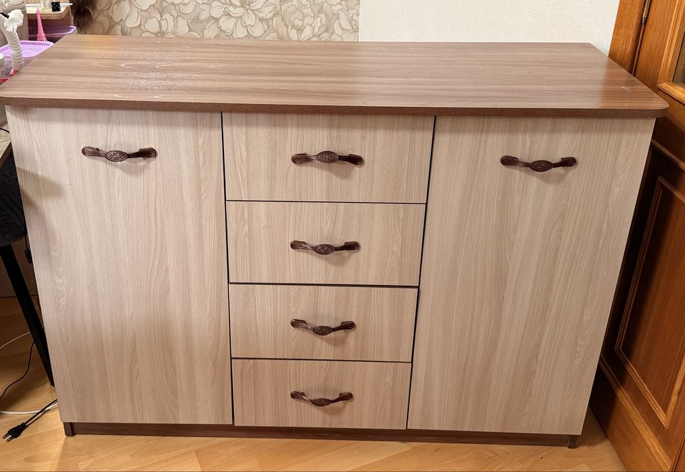 Продам новый вместительный комод
