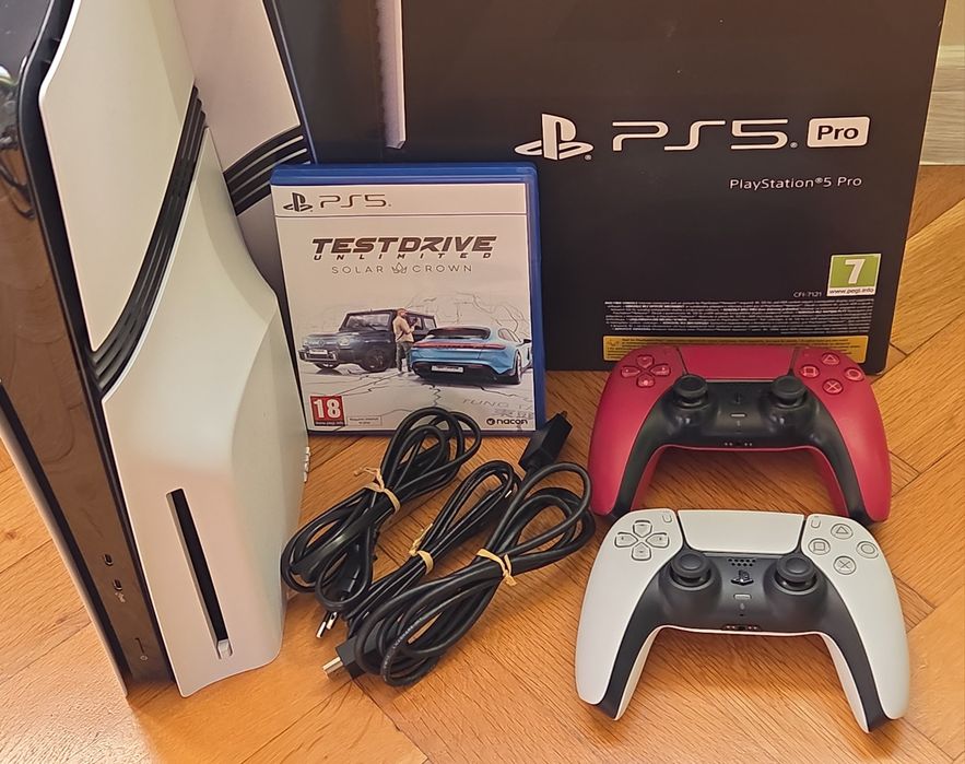НОВ! На 7 дни! PS5 PRO DISC EDITION 2 джойстика диск с игра Playstation 5 ПРО 2TB Плейстейшън конзола 2ТБ PS CFI 7121