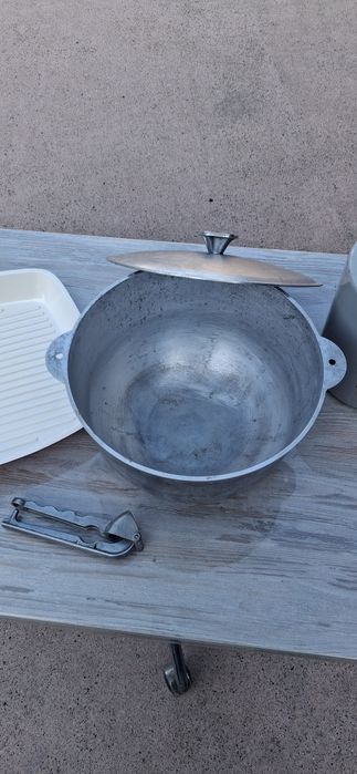 Казан,  сковорода, чудо печь.