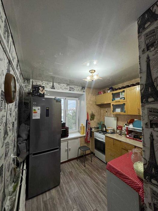 Продам 2 ком Центр города