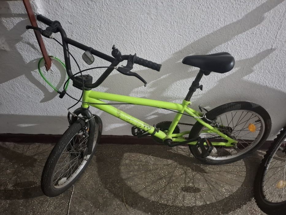 Bicicletă BMX verde