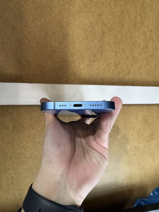 Продам iphone 13 128гб 81% акб